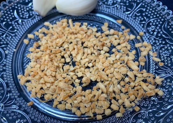 Fried Peeled Garlic Cloves